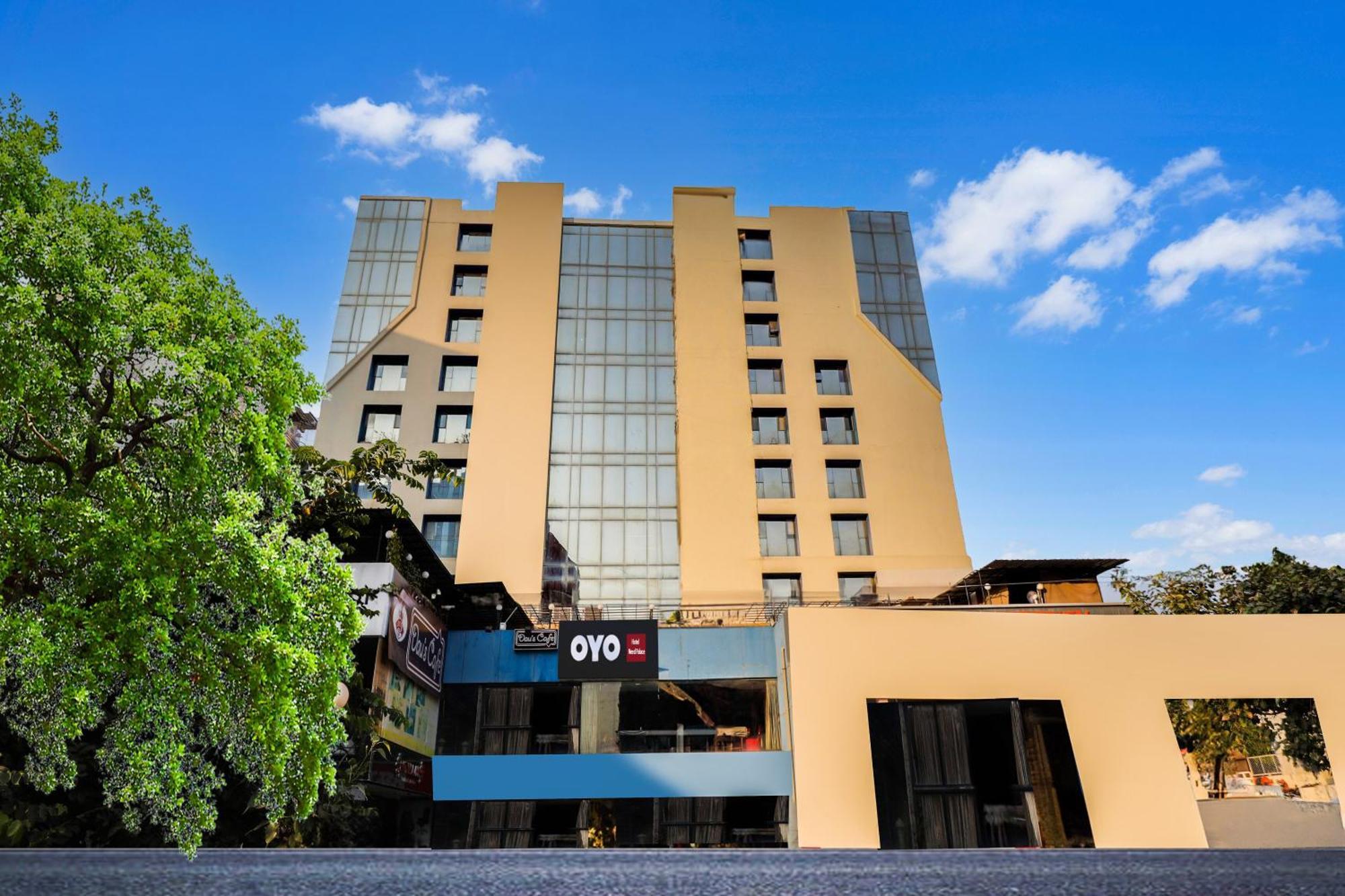 Hotel O Neek Palace Ahmedabad Exteriör bild